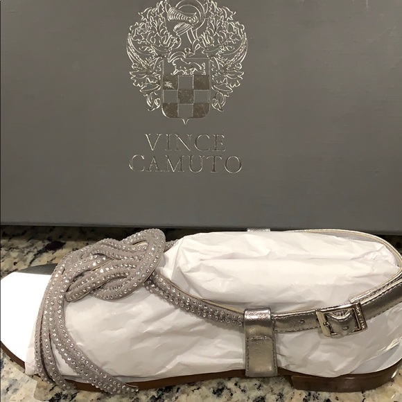 Vince Camuto leather sandals with rhinestones. - Picture 2 of 2